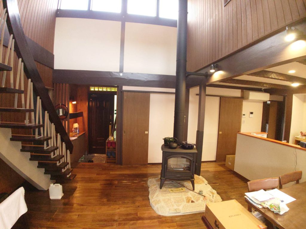 岡山の注文住宅｜石の彫刻家　リフォーム　イチマルホーム