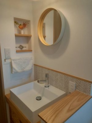岡山の注文住宅｜名作住宅　施工事例　造作洗面化粧台　タイル