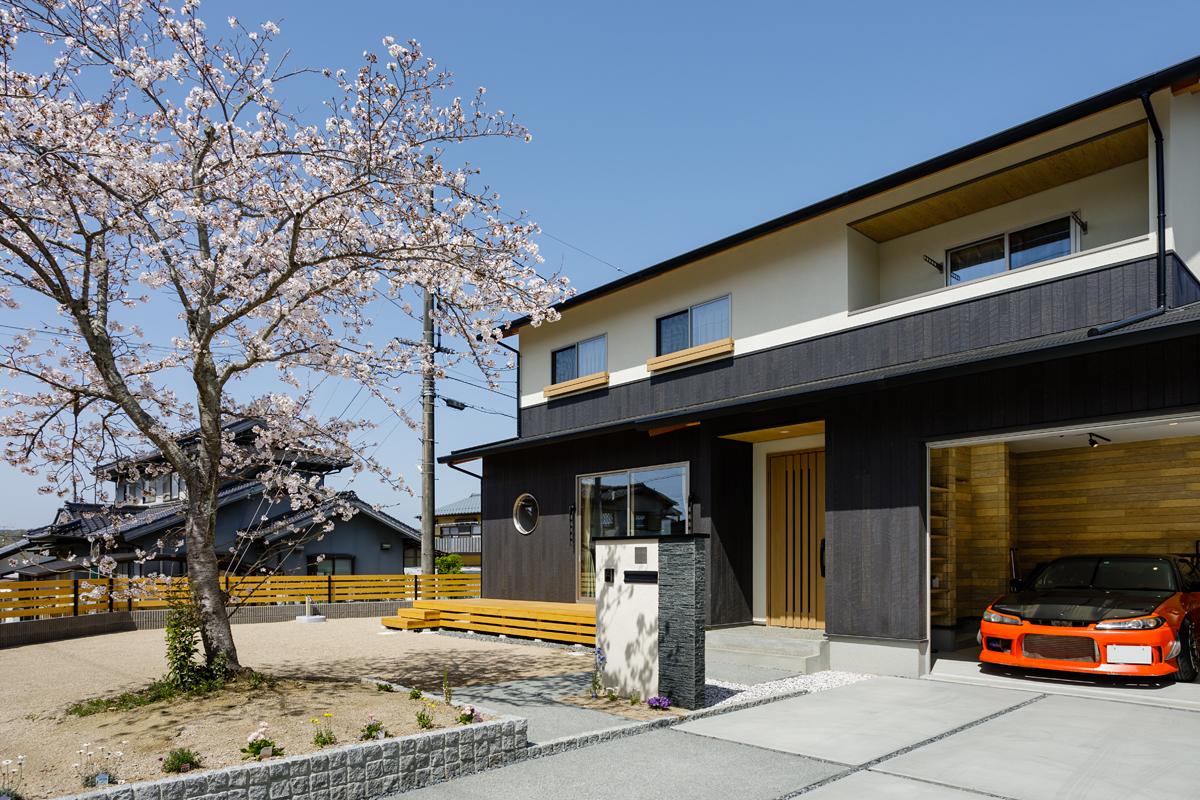 岡山の注文住宅｜施工事例　インナーガレージ　イチマルホーム