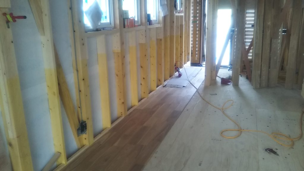 岡山の注文住宅｜板貼り 　イチマルホーム