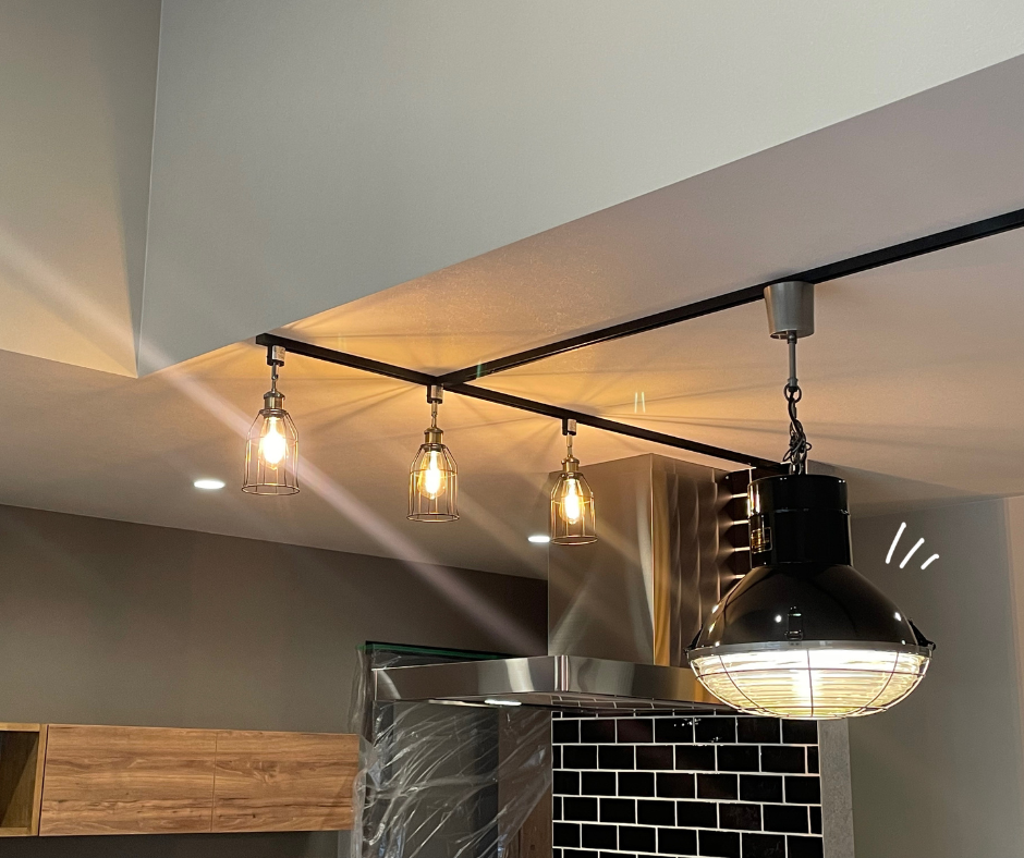 岡山の注文住宅｜ペンダントライト　イチマルホーム