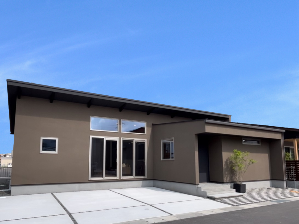 平屋　新築　物件　外観｜イチマル