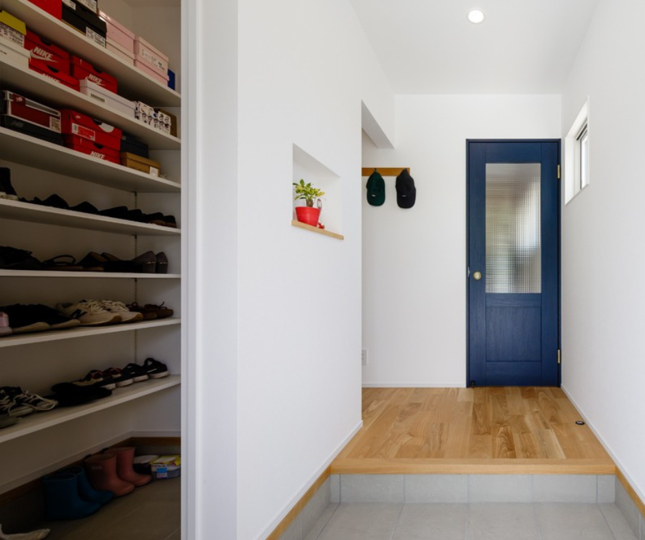 玄関施工事例|岡山の注文住宅イチマルホーム