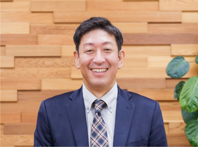 営業部 瀧本省吾