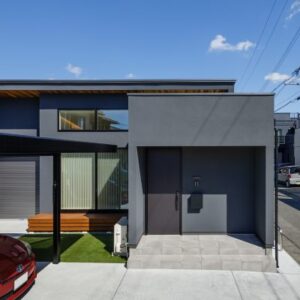 岡山の注文住宅｜ガレージ付き平屋　