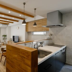 岡山の注文住宅｜キッチン　ペニンシュラキッチン