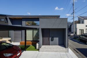 岡山の注文住宅|外観 玄関 イチマルホーム